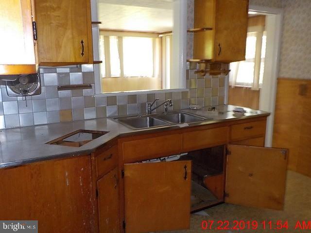 233 Evergreen Road Barrington, NJ 08007 - Photo 14 of 17