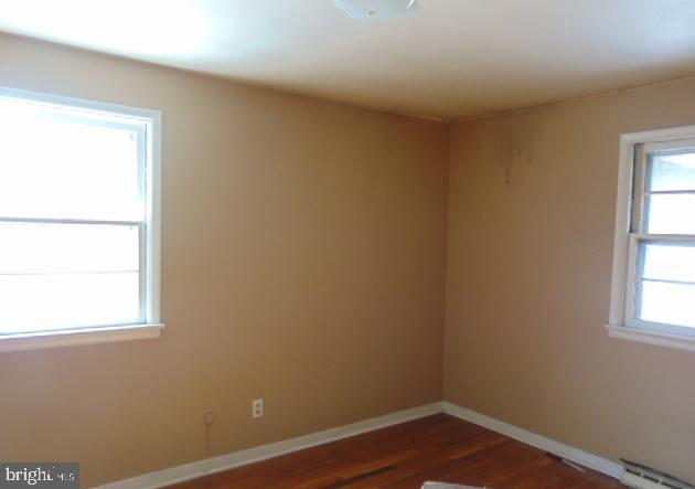 233 Evergreen Road Barrington, NJ 08007 - Photo 6 of 17