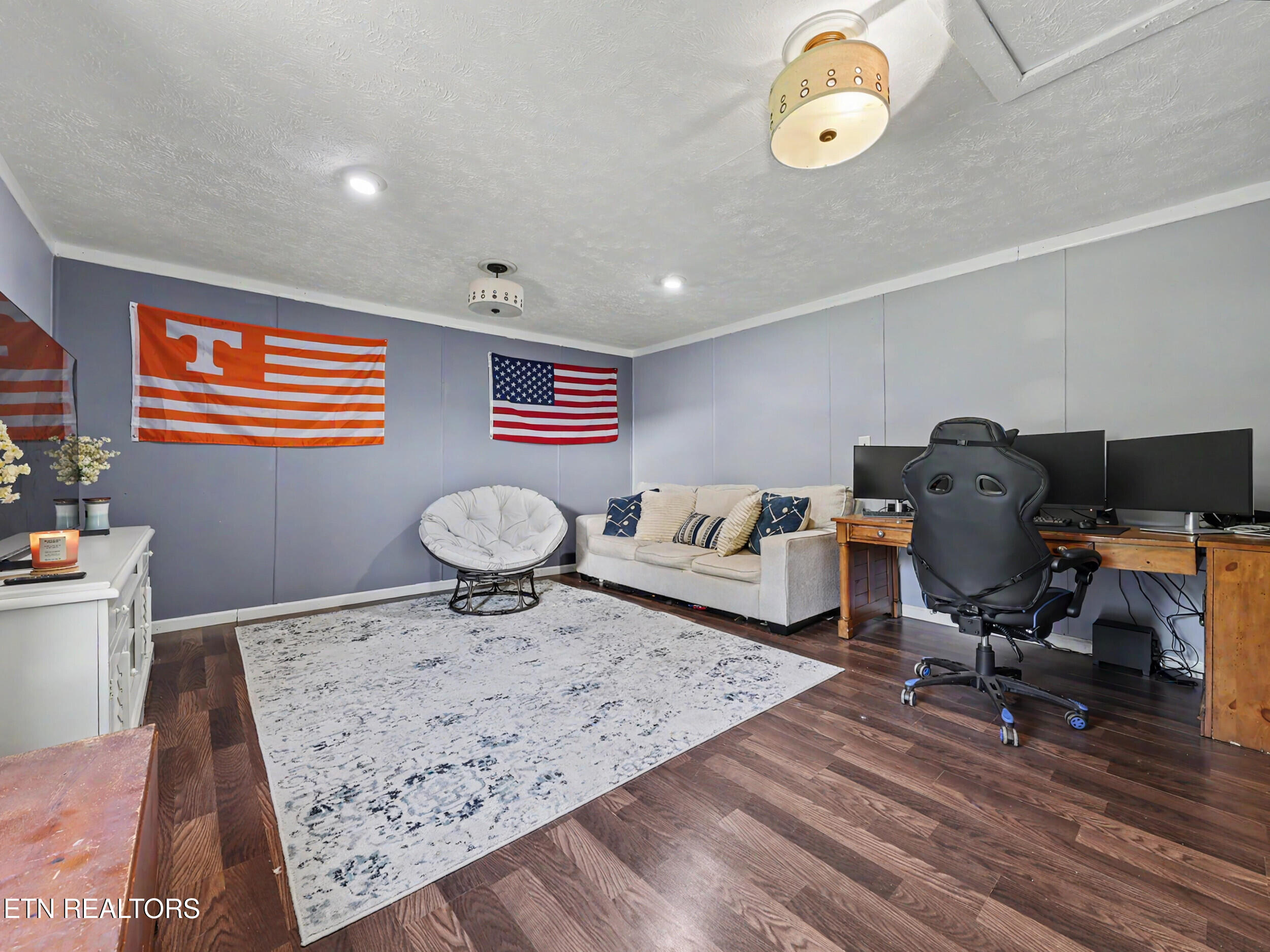848 Lakeshore Road Talbott, TN 37877 - Photo 24 of 51 Family room