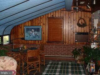927 North Chester Road West Chester, PA 19380 - Photo 4 of 6 Gallery Image 4