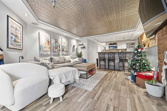 $3,300 | 535 Bloomfield Street, Unit BS, Hoboken, NJ 07030