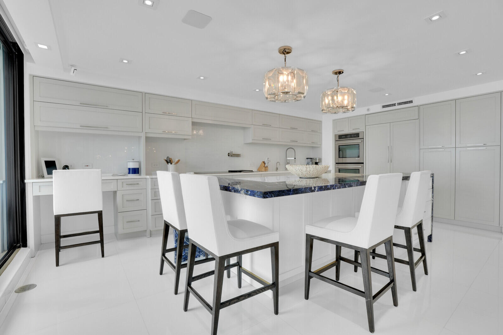 1400 South Ocean Boulevard, Unit 405 Boca Raton, FL 33432 - Photo 13 of 44 Kitchen3