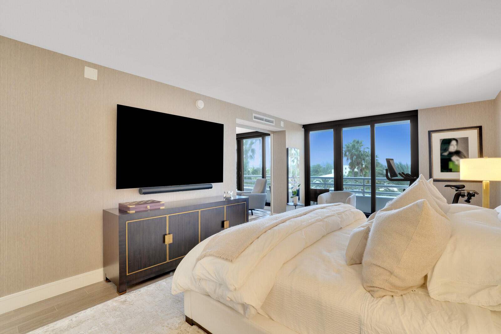 1400 South Ocean Boulevard, Unit 405 Boca Raton, FL 33432 - Photo 18 of 44 Primary bedroom