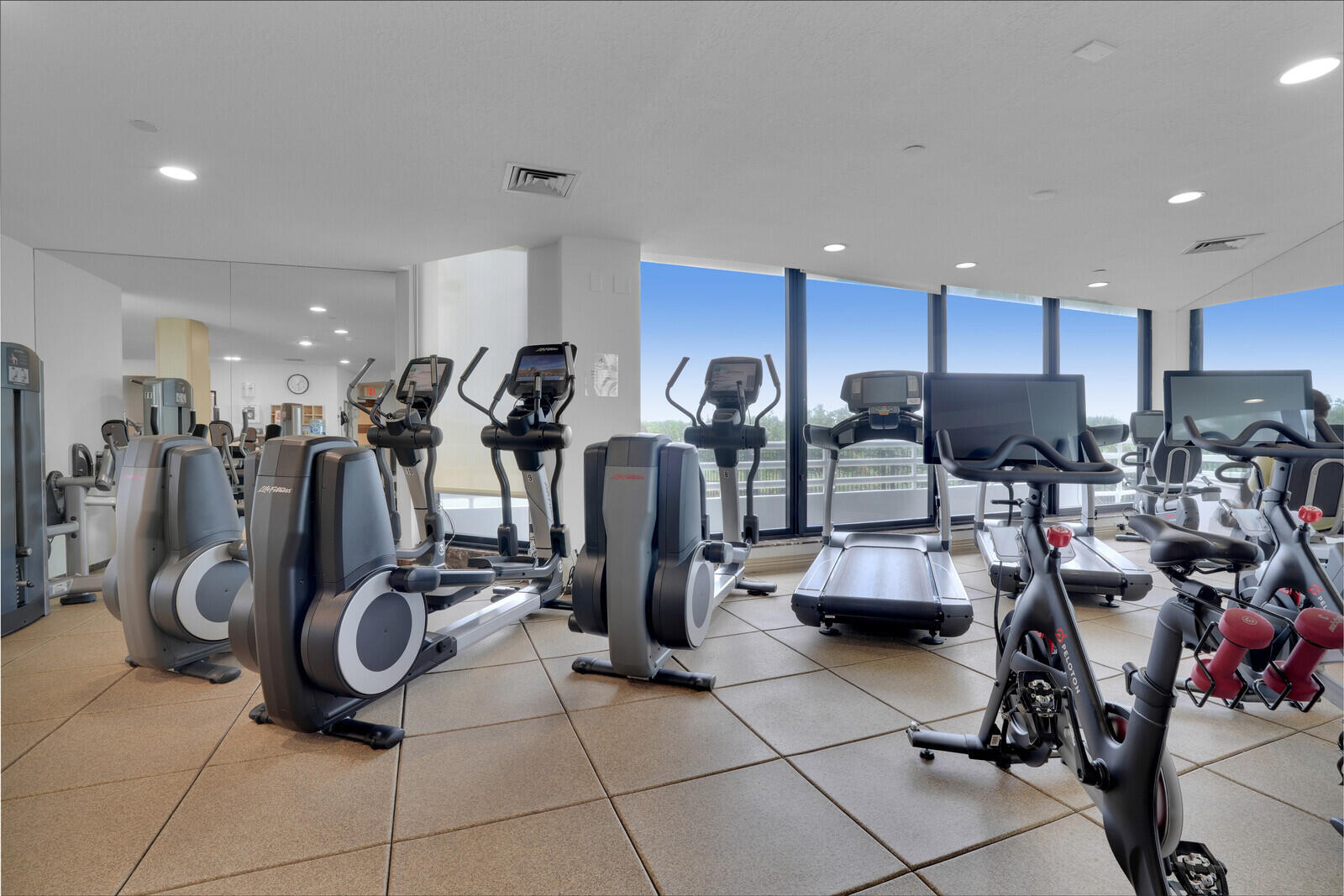 1400 South Ocean Boulevard, Unit 405 Boca Raton, FL 33432 - Photo 43 of 44 Fitness center1