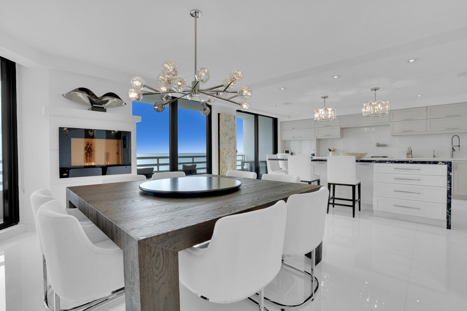 1400 South Ocean Boulevard, Unit 405 Boca Raton, FL 33432 - Photo 9 of 44 Kitchen dining1