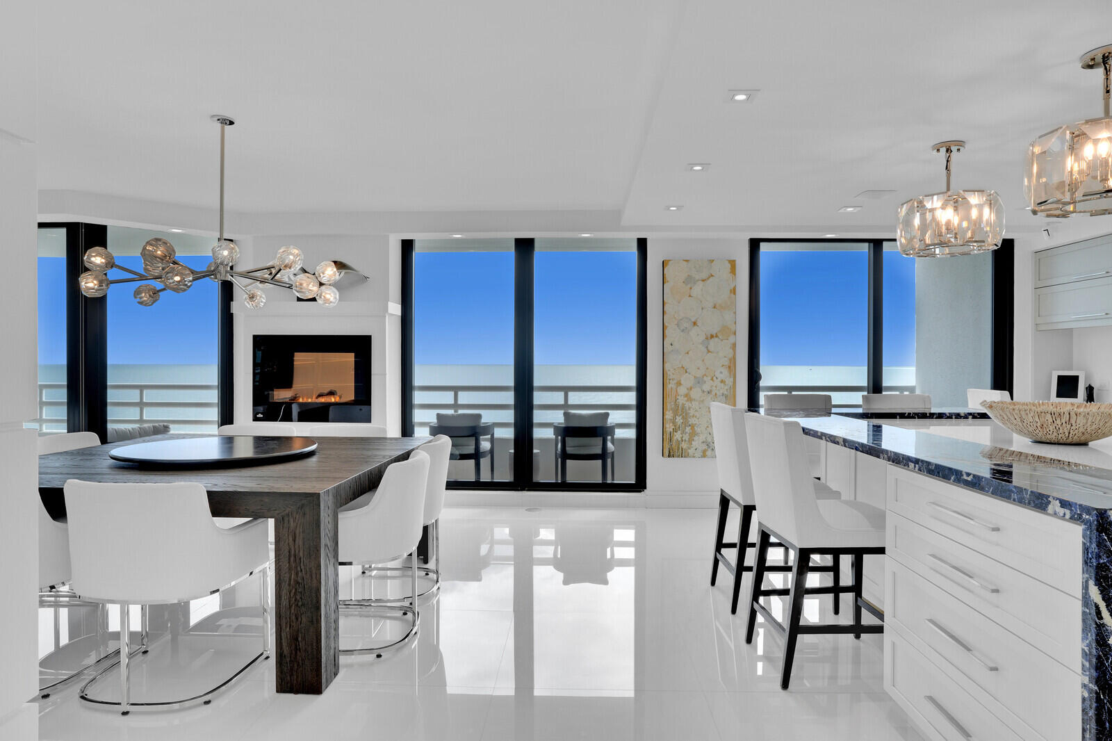 1400 South Ocean Boulevard, Unit 405 Boca Raton, FL 33432 - Photo 10 of 44 Kitchen and dining