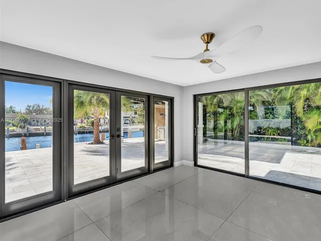 a view of an entryway with a balcony
