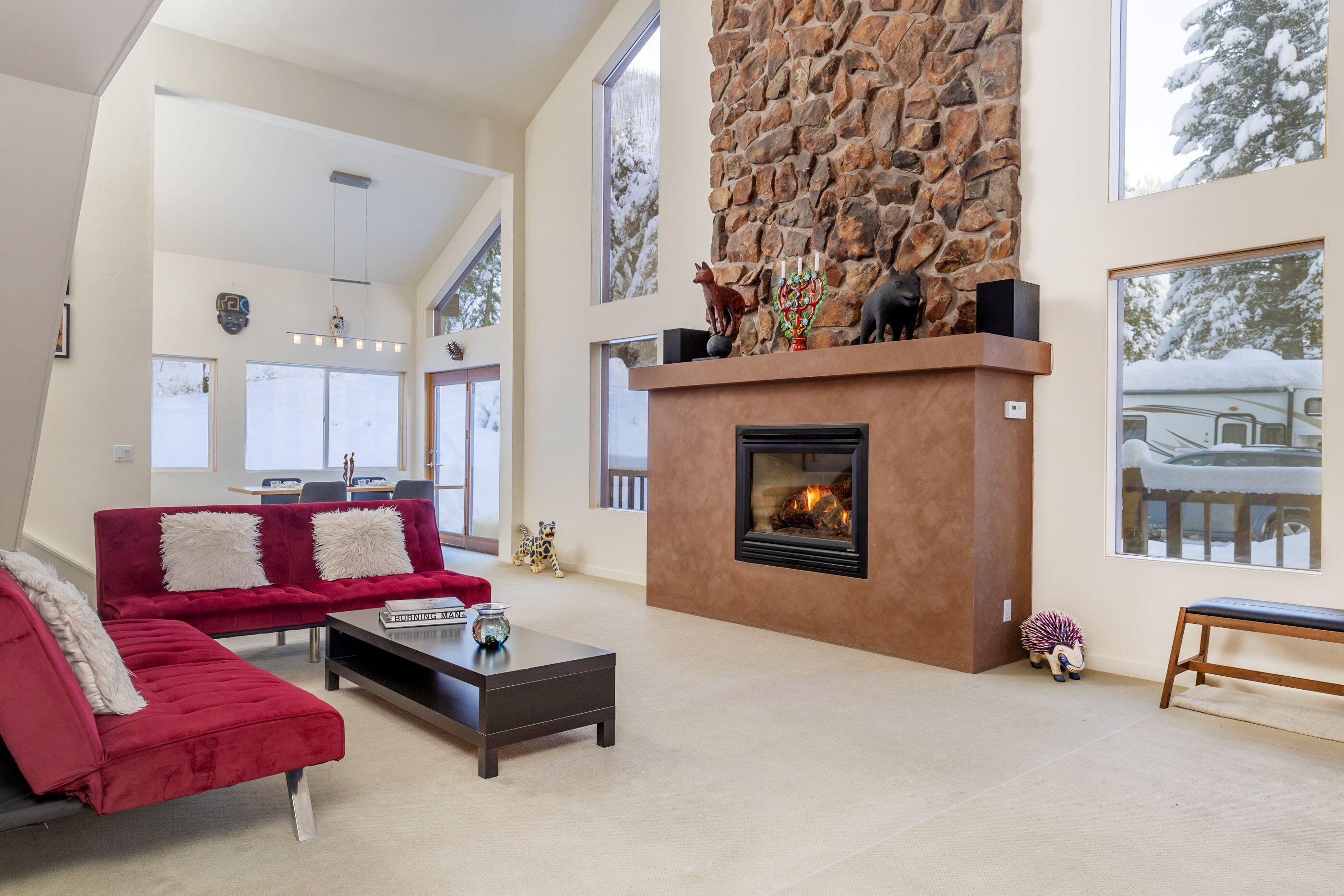 125 Board Loop Ketchum, ID 83340 - Photo 4 of 17 Living1