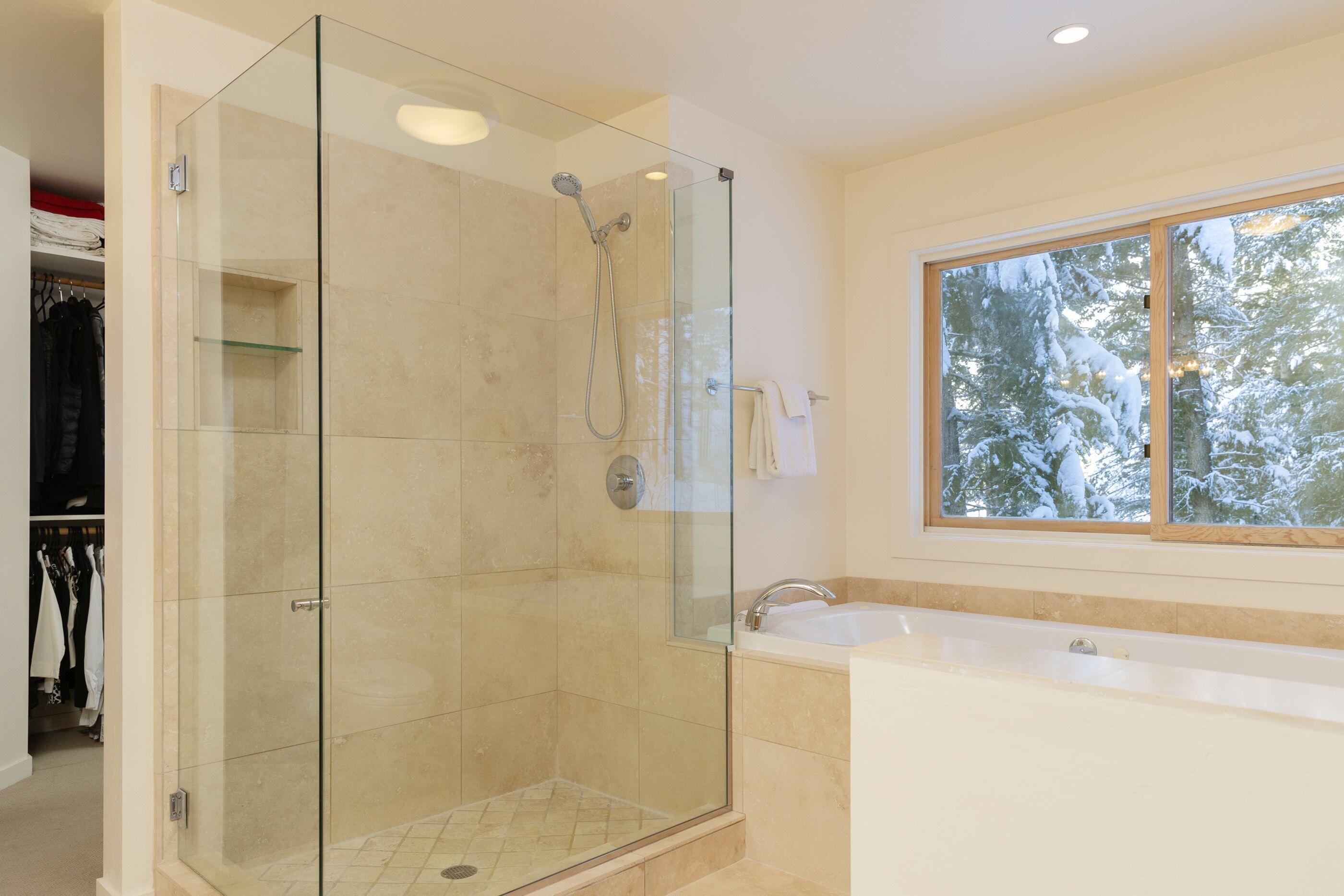 125 Board Loop Ketchum, ID 83340 - Photo 10 of 17 Primary Bath