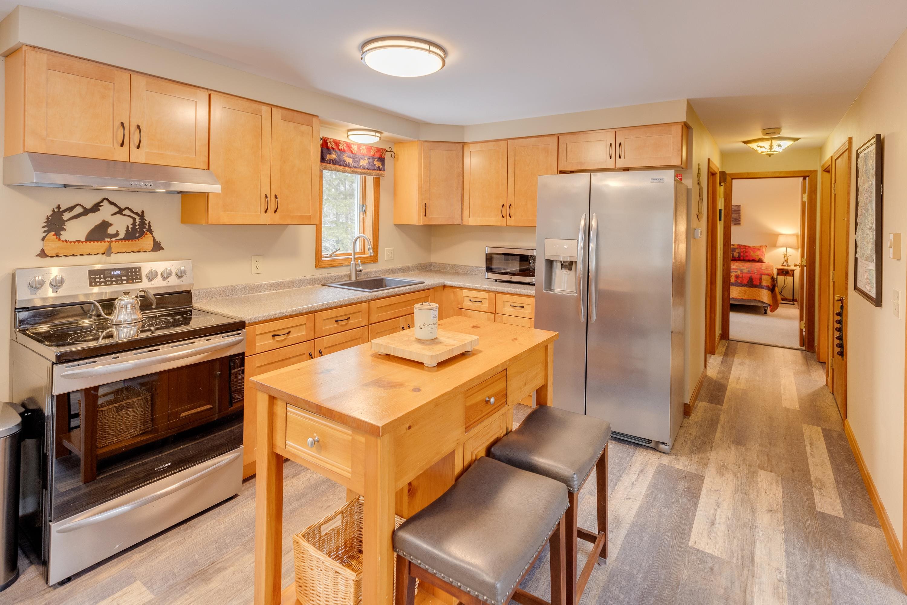 1591 Easton Valley Road Easton, NH 03580 - Photo 7 of 54