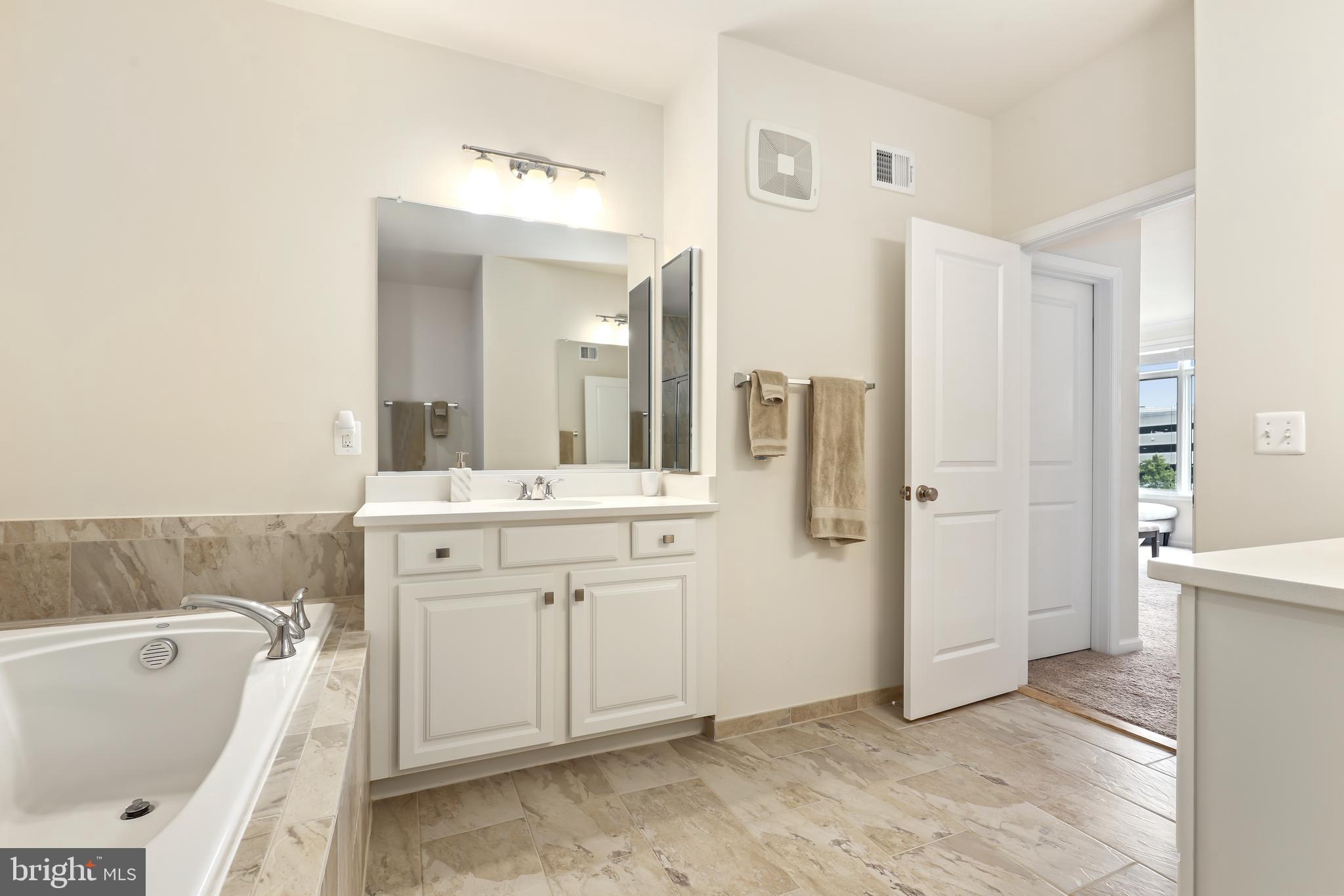 1016 Ribbon Limestone Terrace Southeast Leesburg, VA 20175 - Photo 17 of 29