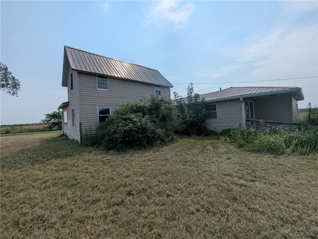 17841 Southeast Wabaunsee Road Kincaid, KS 66039 - Photo 16 of 17 Gallery Image 16