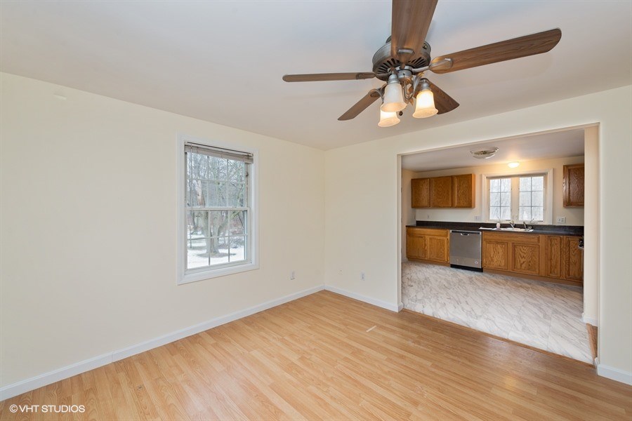 3075 Mendon Road Cumberland, RI 02864 - Photo 9 of 25 Gallery Image 9