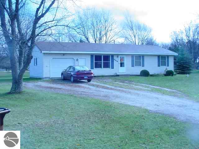 3519 Cecil Road Cadillac, MI 49601 - Photo 2 of 5 1670000-1.JPG