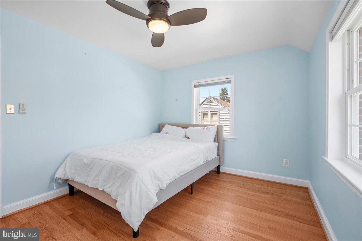 5902 Walton Road Bethesda, MD 20817 - Photo 26 of 63 Upper level second bedroom