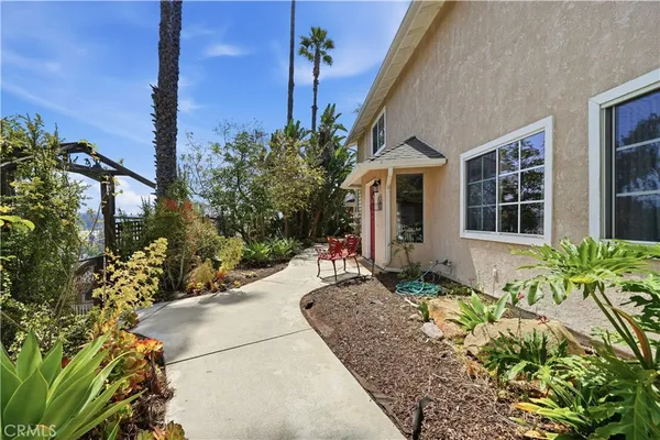$760,000 | 717 Porter Street, Fallbrook, CA 92028