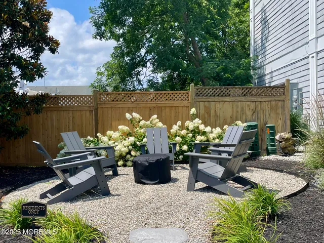 a area with lots of table and chairs