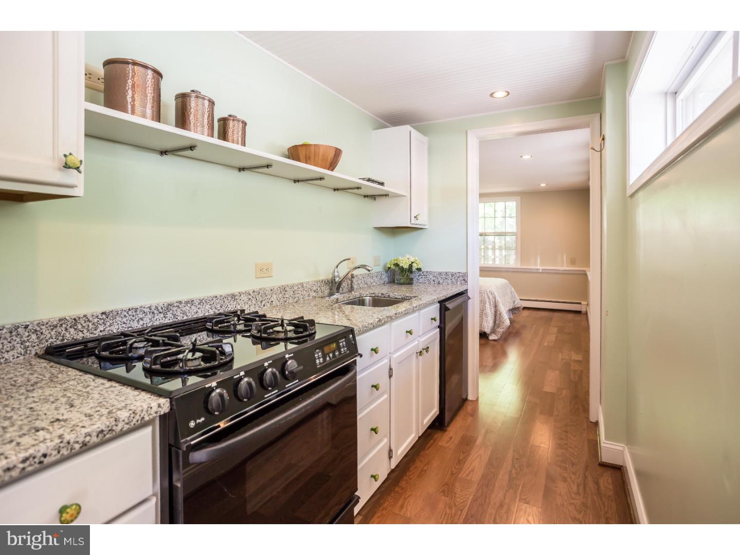 96 Chase Road Wayne, PA 19087 - Photo 5 of 25 In-law Suite