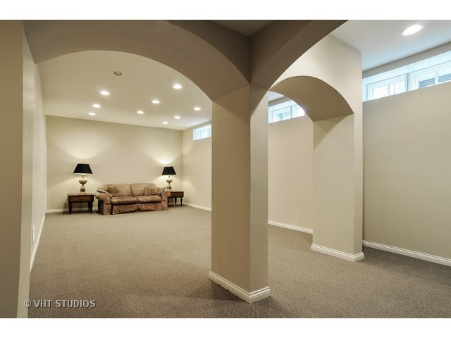 1275 Edgewood Road Lake Forest, IL 60045 - Photo 17 of 25