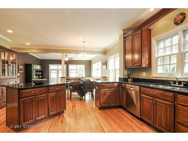 1275 Edgewood Road Lake Forest, IL 60045 - Photo 6 of 25