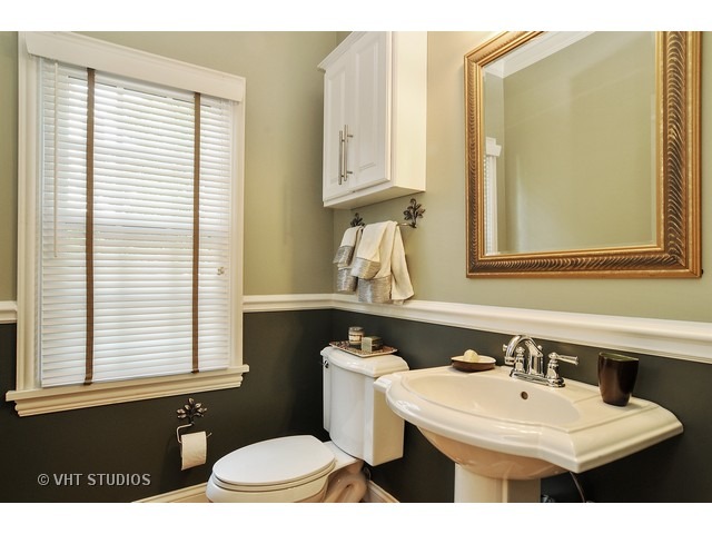 1275 Edgewood Road Lake Forest, IL 60045 - Photo 10 of 25