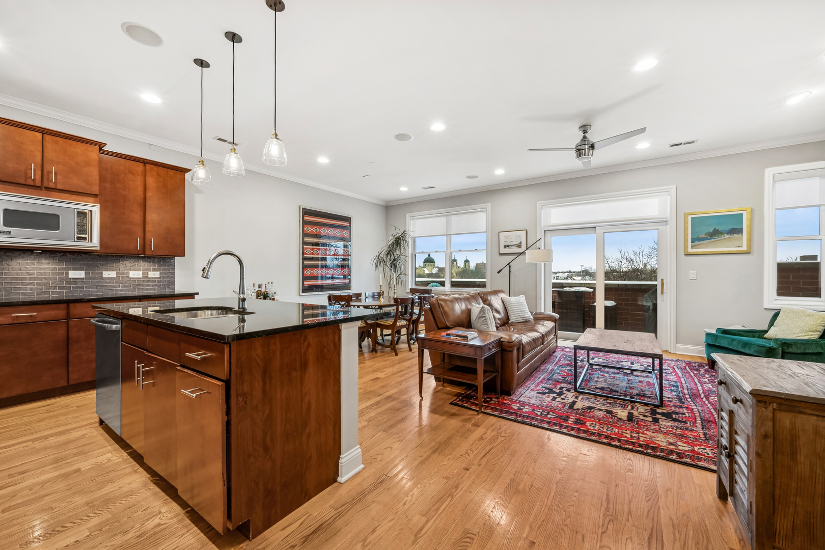 4743 North Clark Street, Unit 4S Chicago, IL 60640 - Photo 2 of 17