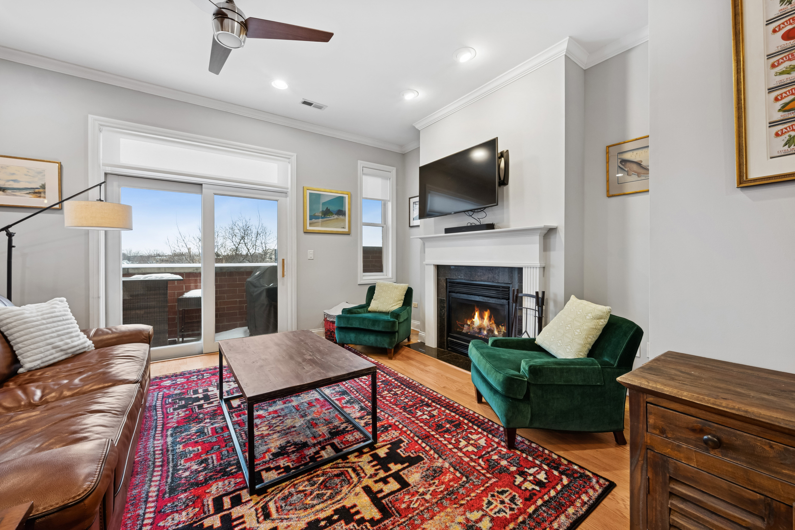 4743 North Clark Street, Unit 4S Chicago, IL 60640 - Photo 4 of 17