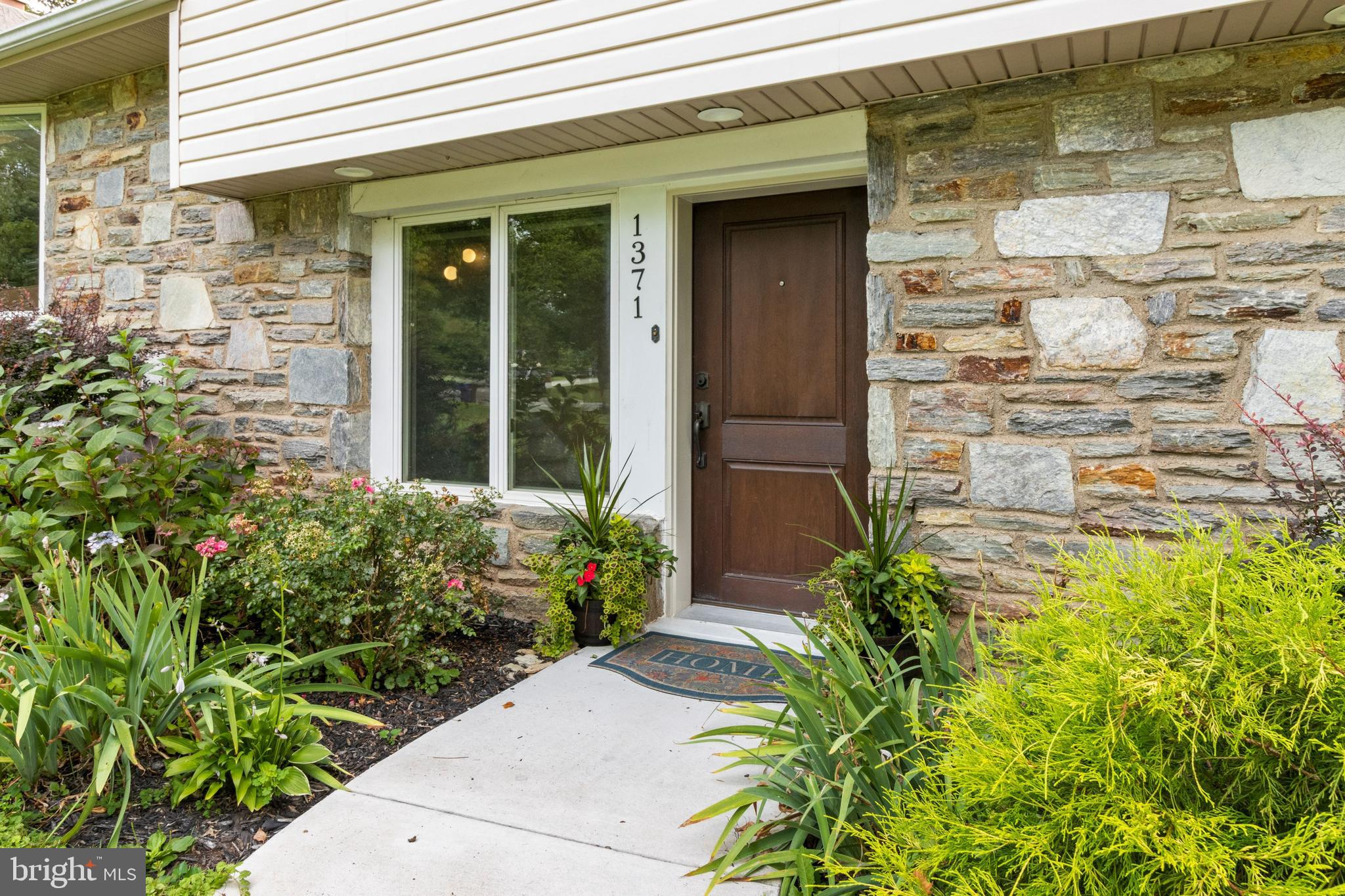 1371 Harris Road Dresher, PA 19025 - Photo 3 of 34 Gallery Image 3