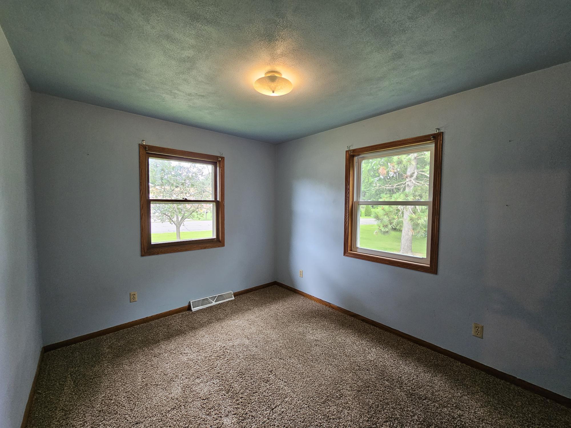 W8048 County Rd ZB Onalaska, WI 54650 - Photo 13 of 30 114 Bedroom 3