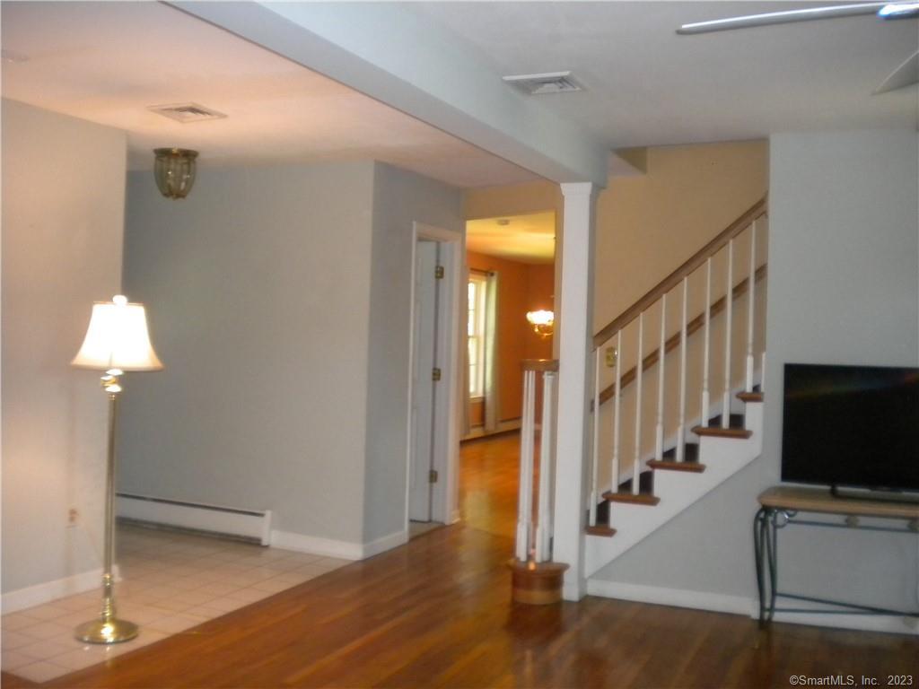 212 East Rutland Road Milford, CT 06461 - Photo 12 of 18