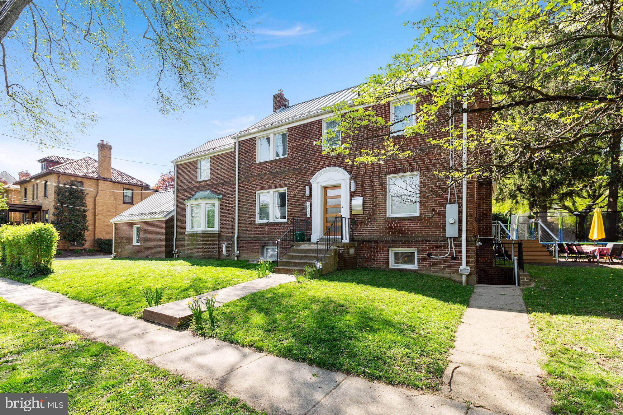3640 Everett Street Northwest Washington, DC 20008 - Photo 5 of 29