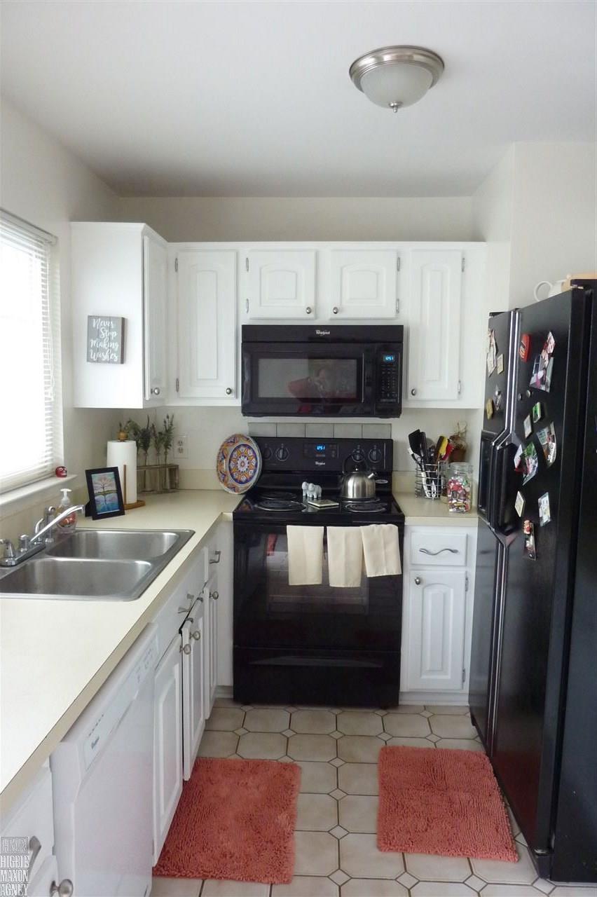 1434 Crescent Lane Rochester, MI 48306 - Photo 9 of 20 31345190-8.JPG