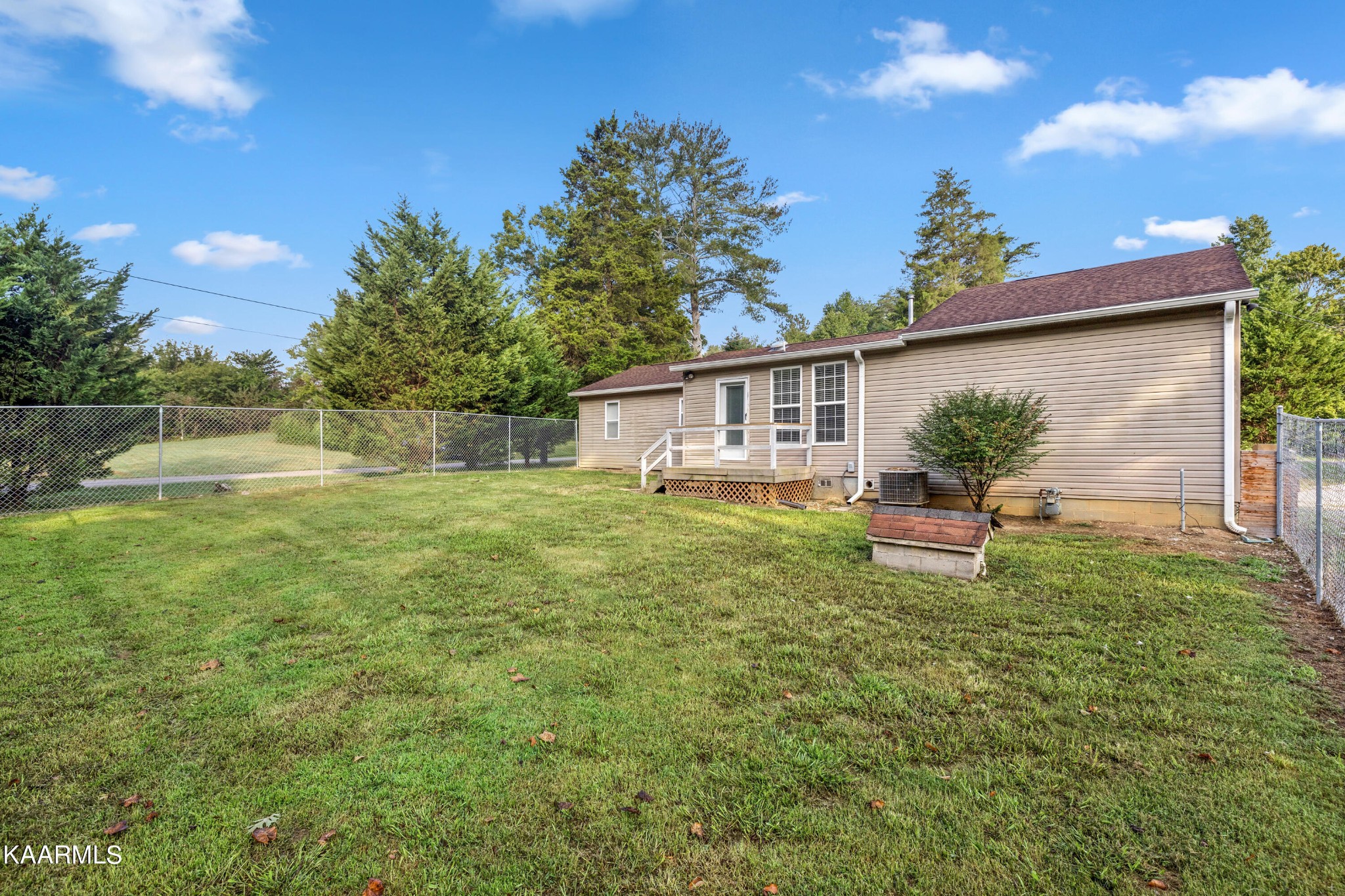 105 Gray Knob Road Kingston, TN 37763 - Photo 14 of 17 Gallery Image 14