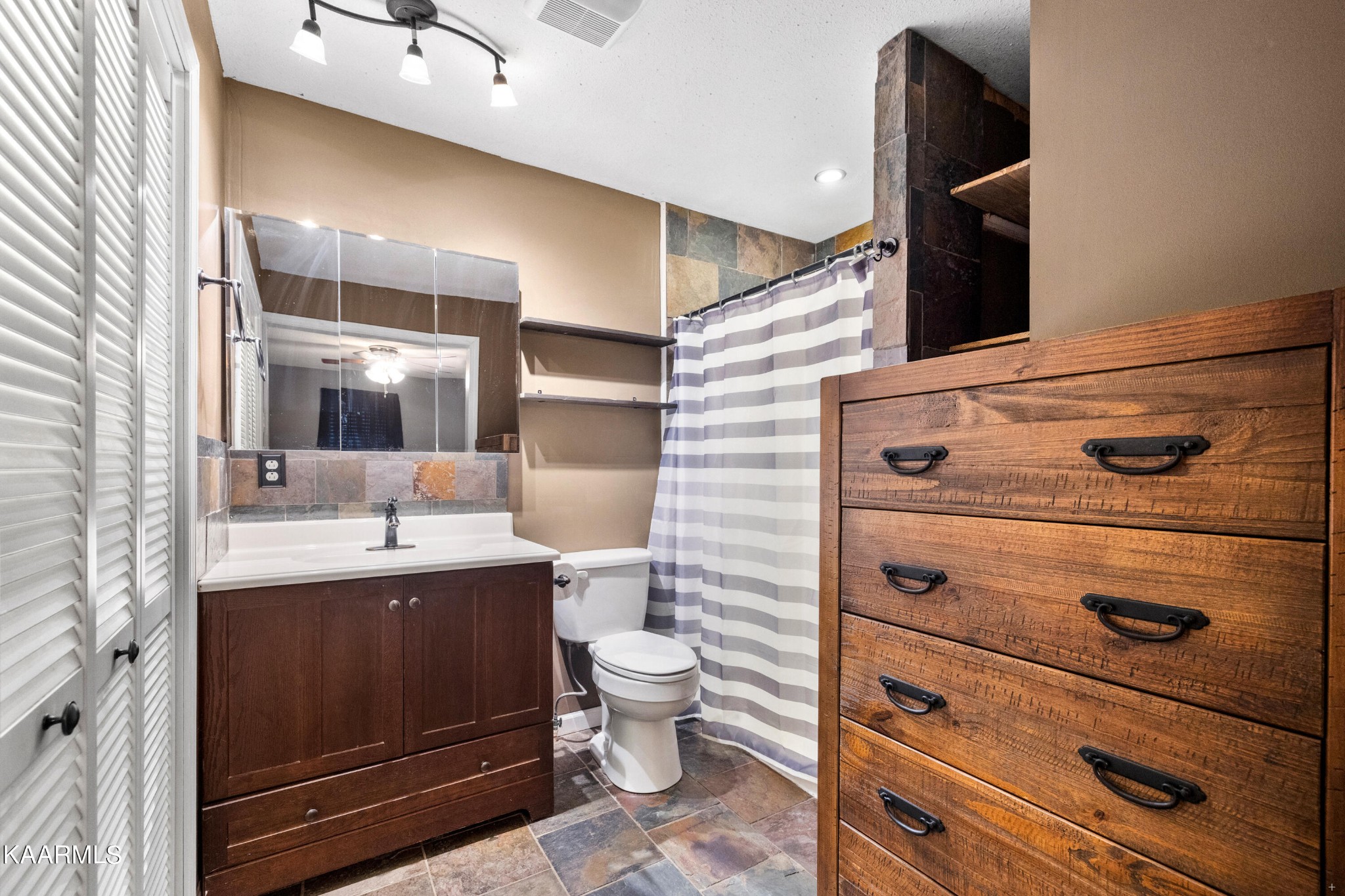 105 Gray Knob Road Kingston, TN 37763 - Photo 10 of 17 Gallery Image 10