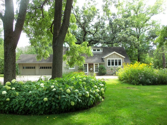 2914 South Country Club Road Woodstock, IL 60098 - Photo 3 of 25