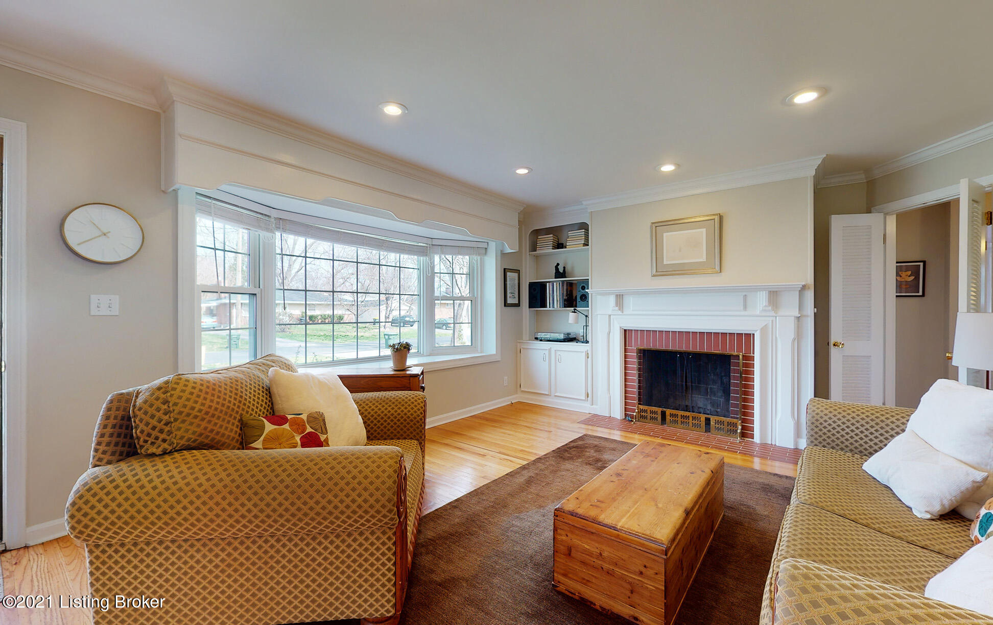 4242 Middlebrook Road Louisville, KY 40207 - Photo 4 of 57 4242-Middlebrook-Rd-20210324-005