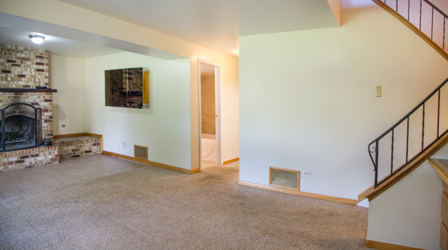 1725 Kent Road Hoffman Estates, IL 60169 - Photo 16 of 25