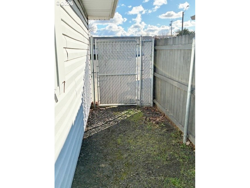 4297 Southwest Runnion Court Pendleton, OR 97801 - Photo 22 of 28