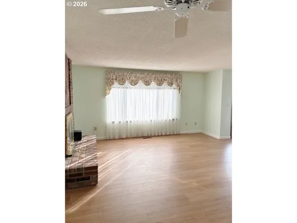 $329,000 | 4297 Southwest Runnion Court, Pendleton, OR 97801