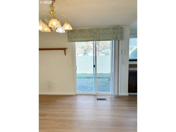 $329,000 | 4297 Southwest Runnion Court, Pendleton, OR 97801