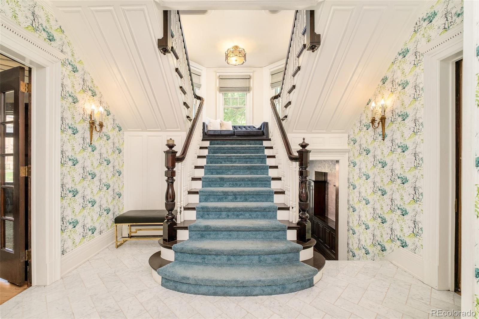 680 North Clarkson Street Denver, CO 80218 - Photo 20 of 39 a view of entryway with furniture and wooden floor