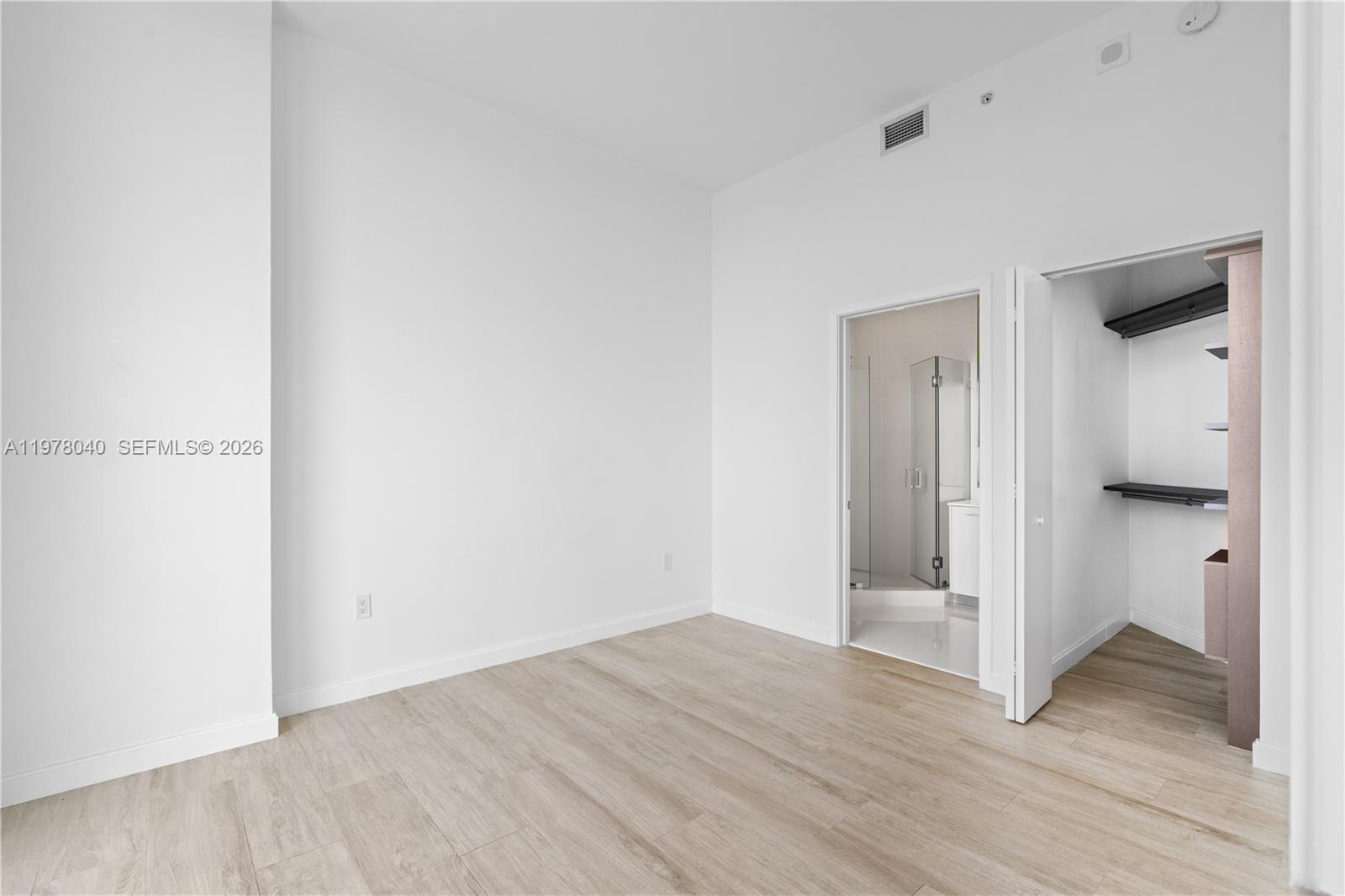 45 Southwest 9th Street, Unit 4706 Miami, FL 33130 - Photo 8 of 41