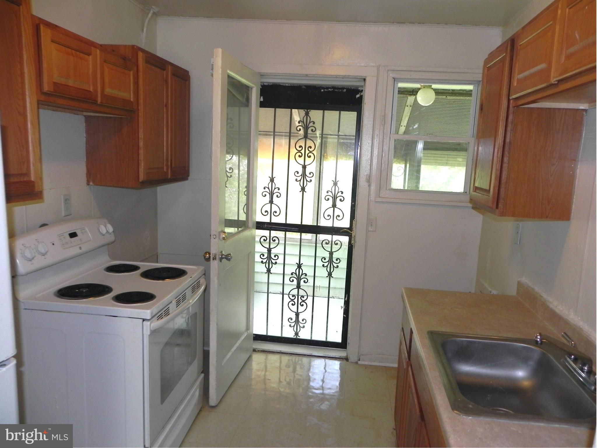 1829 Ray Leonard Road Landover, MD 20785 - Photo 3 of 21 Kitchen