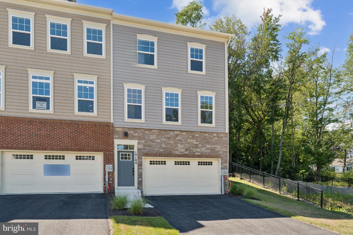 10184 Kings Grove Way Damascus, MD 20872 - Photo 3 of 25