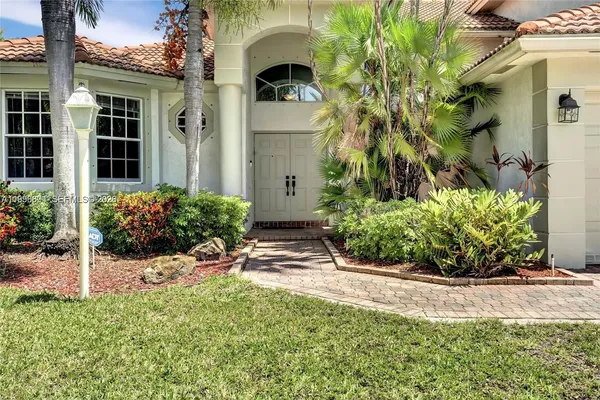 $7,000 | 13813 Northwest 21st Street, Pembroke Pines, FL 33028