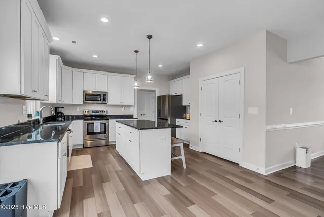 $460,000 | 201 Victoria Lane, Elizabeth City, NC 27909