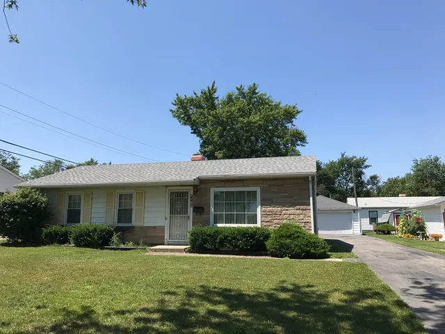 $2,400 | 1109 Pearson Drive, Joliet, IL 60435