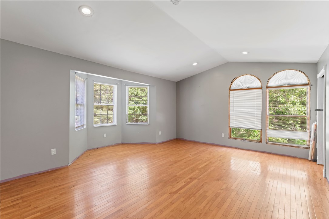 871 Read School House Road Coventry, RI 02816 - Photo 18 of 41
