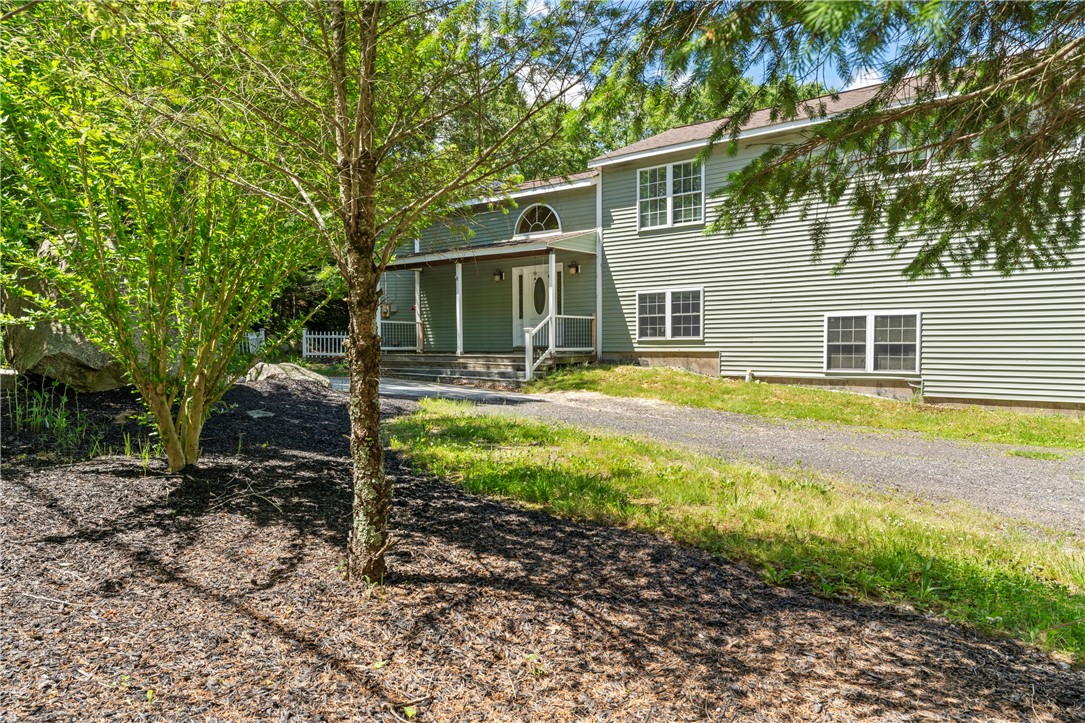 871 Read School House Road Coventry, RI 02816 - Photo 7 of 41