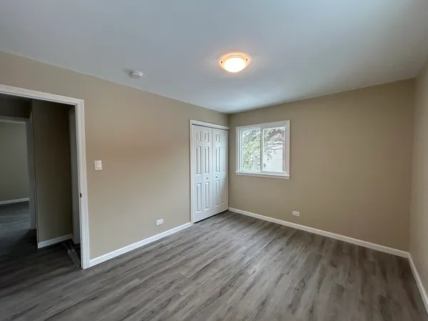 $2,500 | 176 Craig Drive West, Chicago Heights, IL 60411